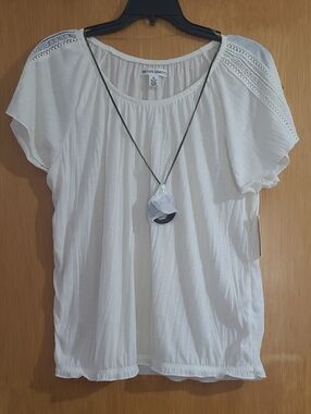 New York Laundry White Crochet-Trim Peasant Top